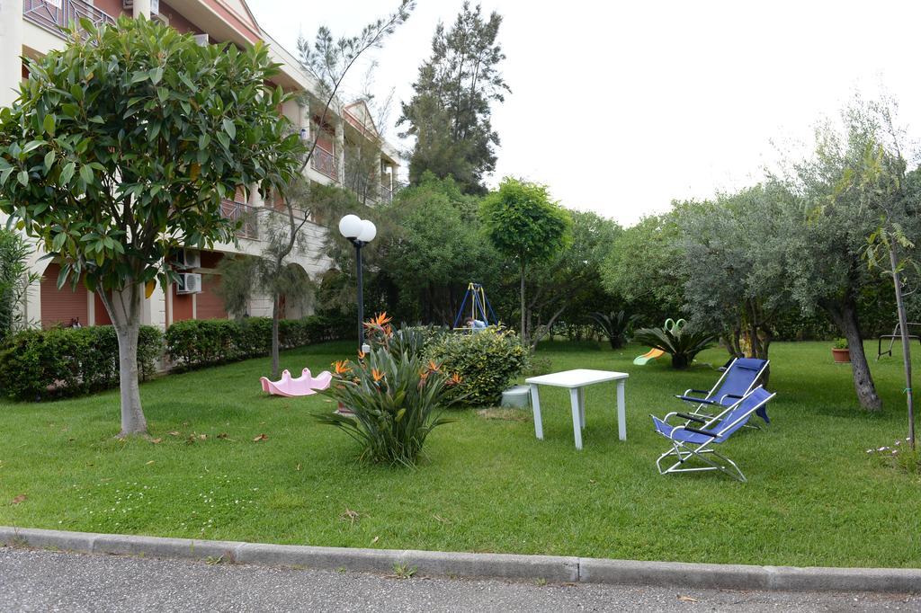 Casa Vacanze Oasi Felicita Нова Сири Марина Екстериор снимка