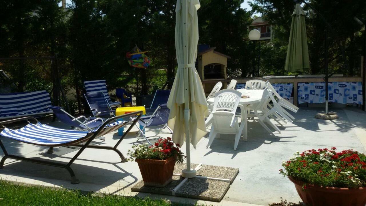 Casa Vacanze Oasi Felicita Нова Сири Марина Екстериор снимка