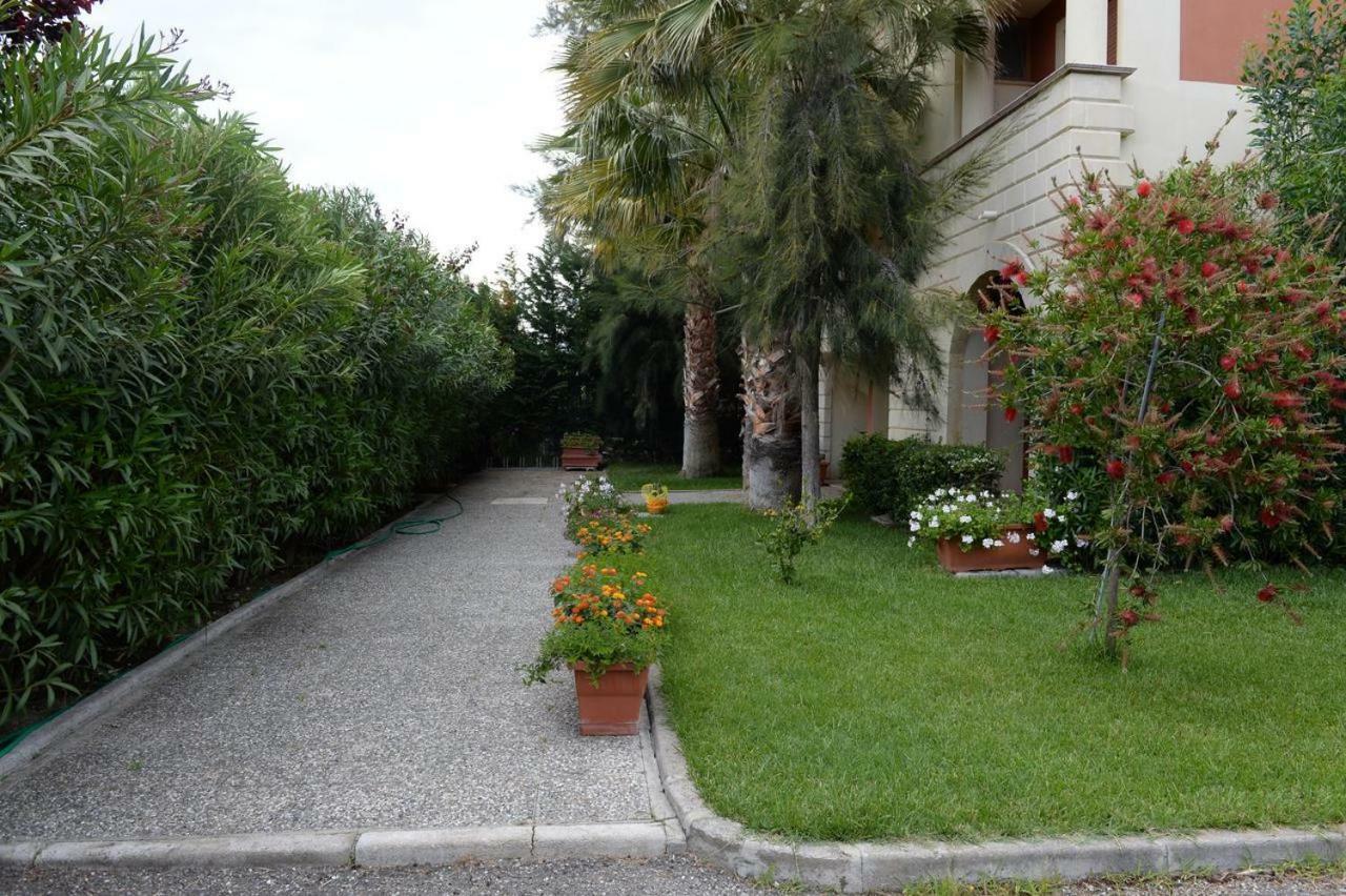 Casa Vacanze Oasi Felicita Нова Сири Марина Екстериор снимка