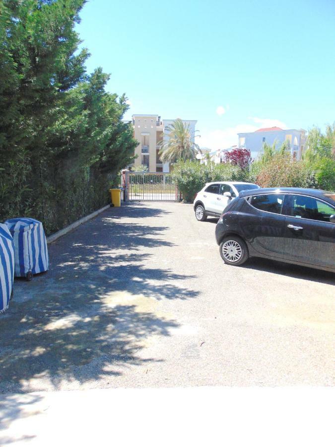 Casa Vacanze Oasi Felicita Нова Сири Марина Екстериор снимка