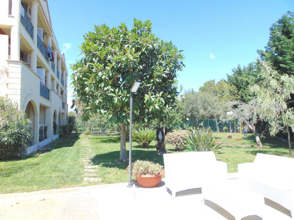 Casa Vacanze Oasi Felicita Нова Сири Марина Екстериор снимка