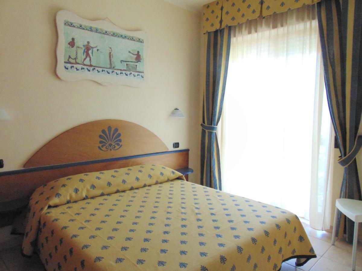 Casa Vacanze Oasi Felicita Нова Сири Марина Екстериор снимка